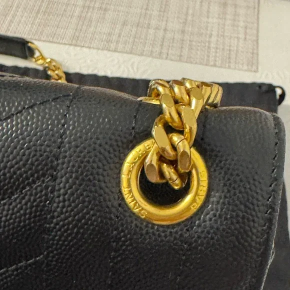 Yves Saint Laurent Paris Caviar leather Envelope bag - Picture 3 of 16